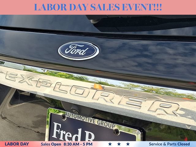 Certified 2023 Ford Explorer XLT w/ Equipment Group 202A AWD/4WD image 32