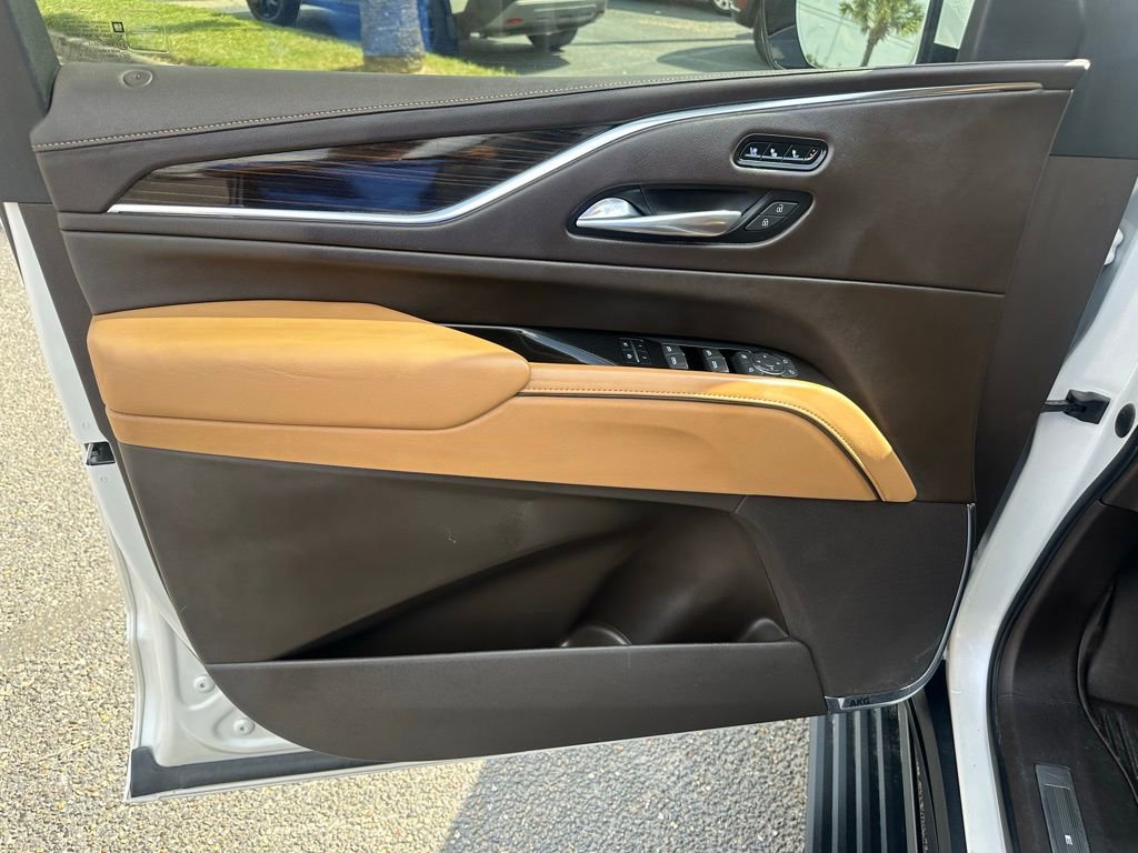 Used 2021 Cadillac Escalade Premium Luxury w/ Driver Assist Tech Package image 10