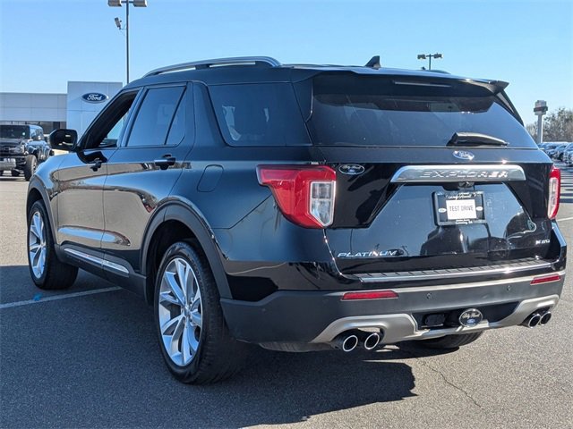 Certified 2023 Ford Explorer Platinum w/ Technology Package image 3