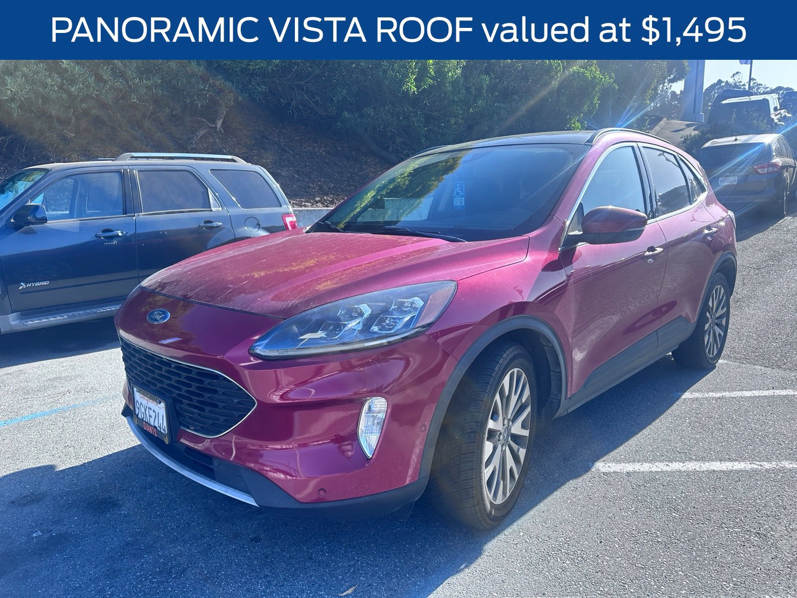 Certified 2020 Ford Escape Titanium AWD/4WD image 4