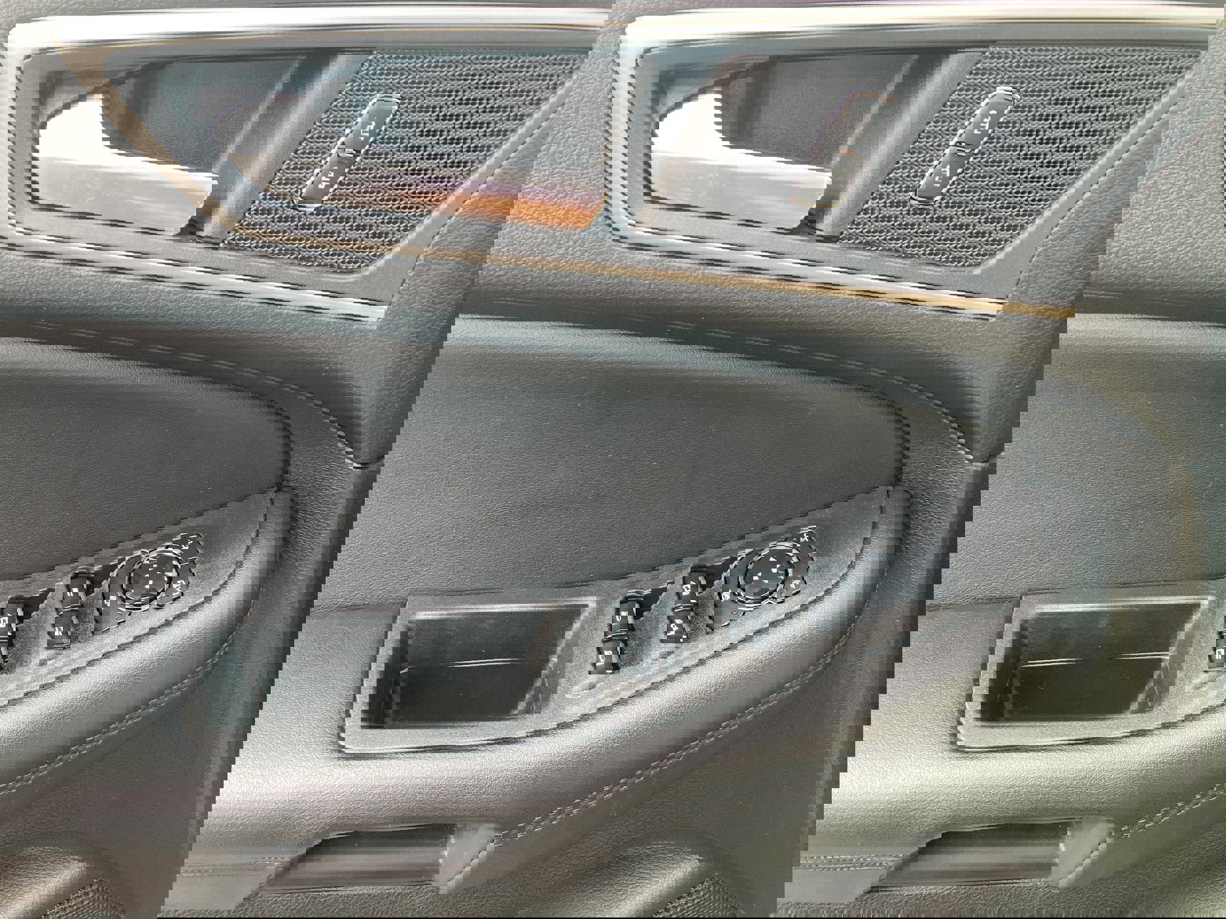 Certified 2023 Ford Edge SEL w/ Convenience Package image 21