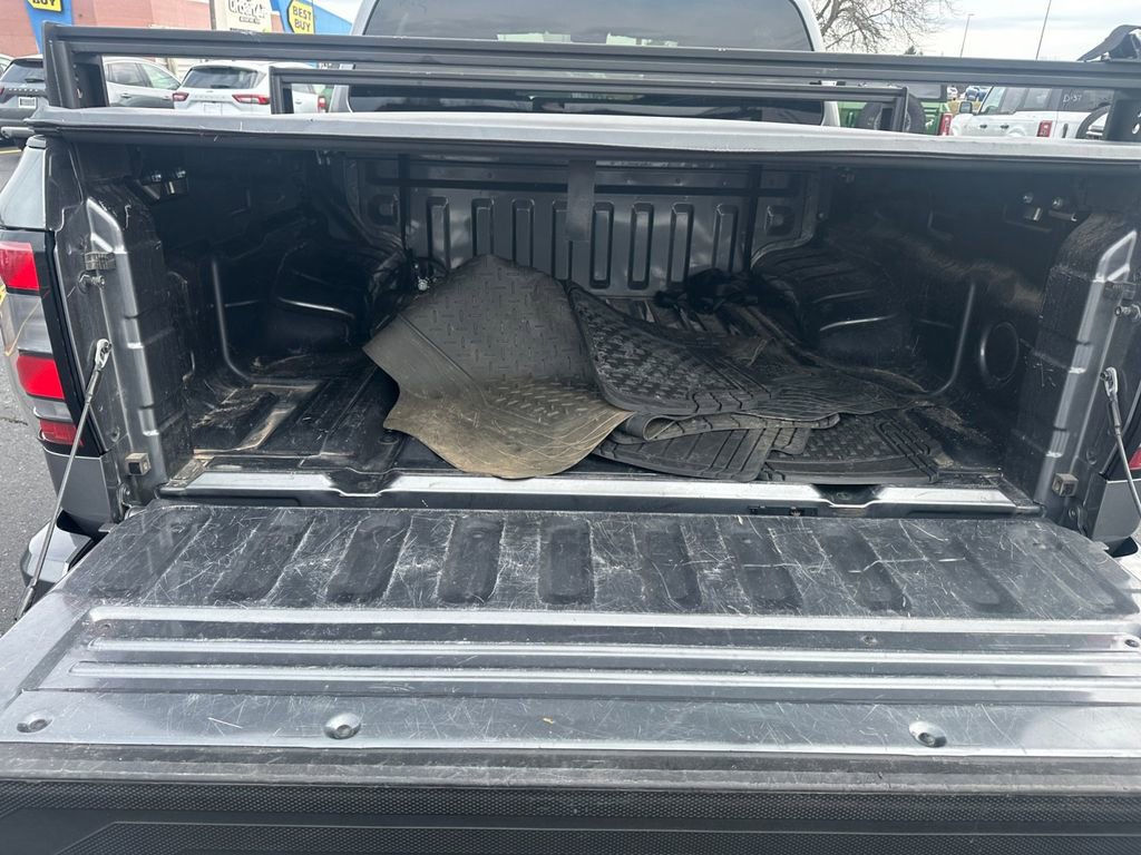 Used 2023 Nissan Frontier SV w/ Midnight Edition Package image 19