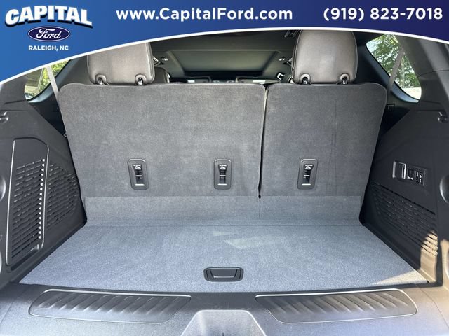 Used 2023 Chevrolet Tahoe LT w/ LT Signature Plus Package RWD image 16