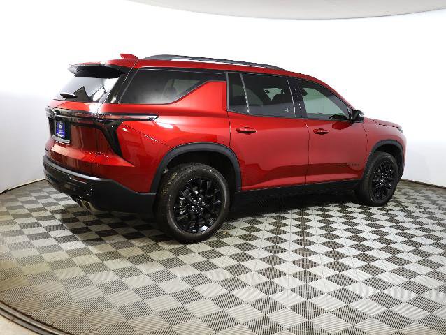 Used 2024 Chevrolet Traverse LT w/ Midnight/Sport Edition image 5