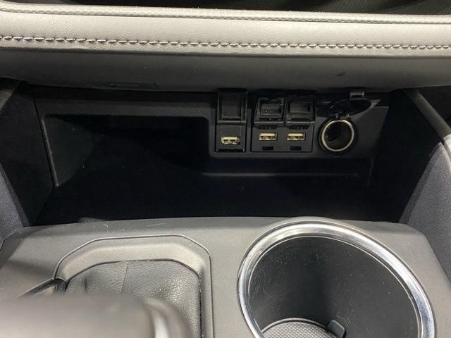 Used 2021 Toyota Highlander XLE AWD/4WD image 37