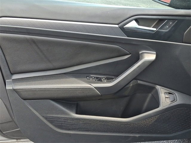 Used 2024 Volkswagen Jetta SE image 13