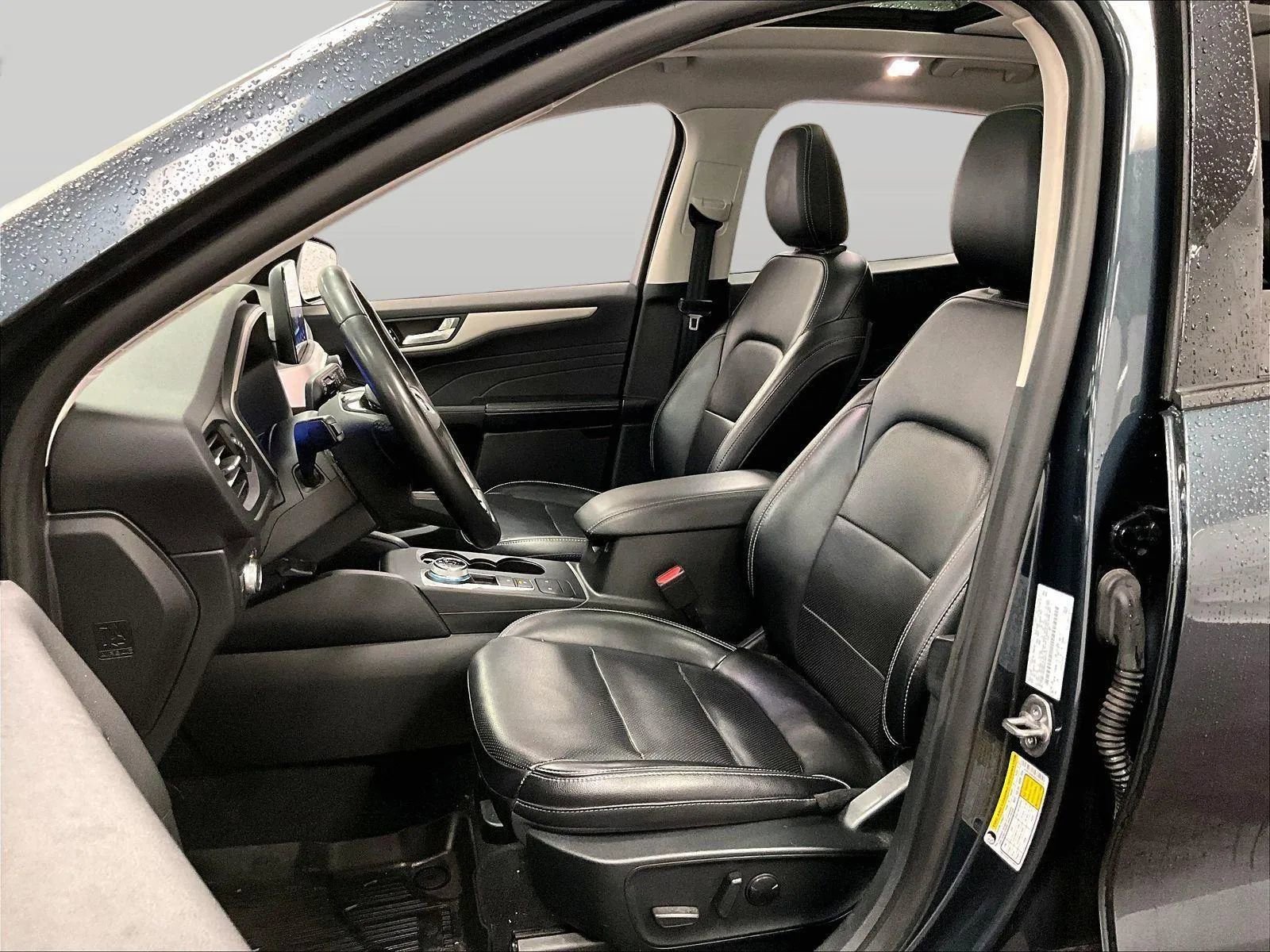 Certified 2022 Ford Escape SEL w/ Technology Package image 24