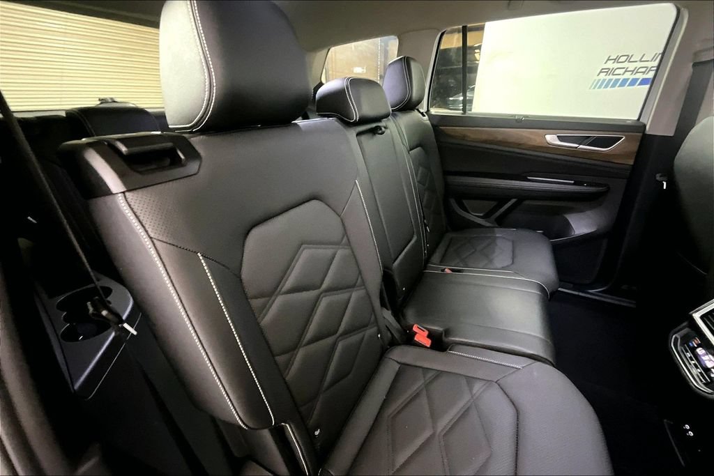 Used 2025 Volkswagen Atlas SE FWD image 22