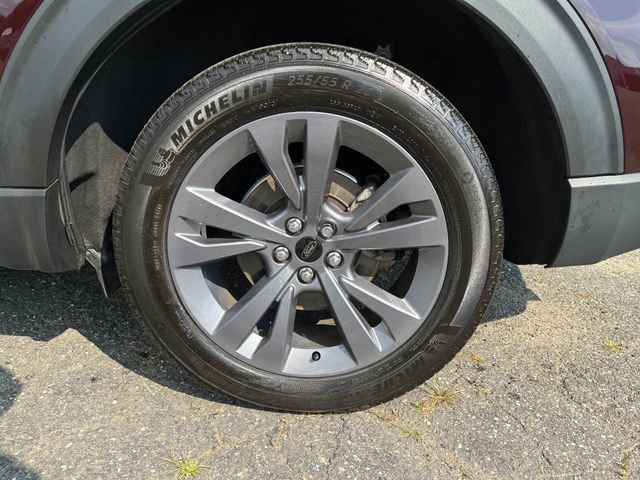 Certified 2023 Ford Explorer XLT w/ Equipment Group 202A image 10