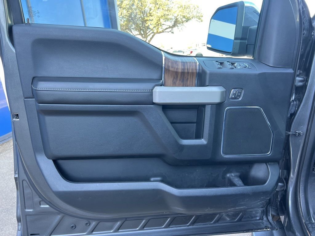 Certified 2019 Ford F150 Lariat w/ Equipment Group 502A Luxury image 22