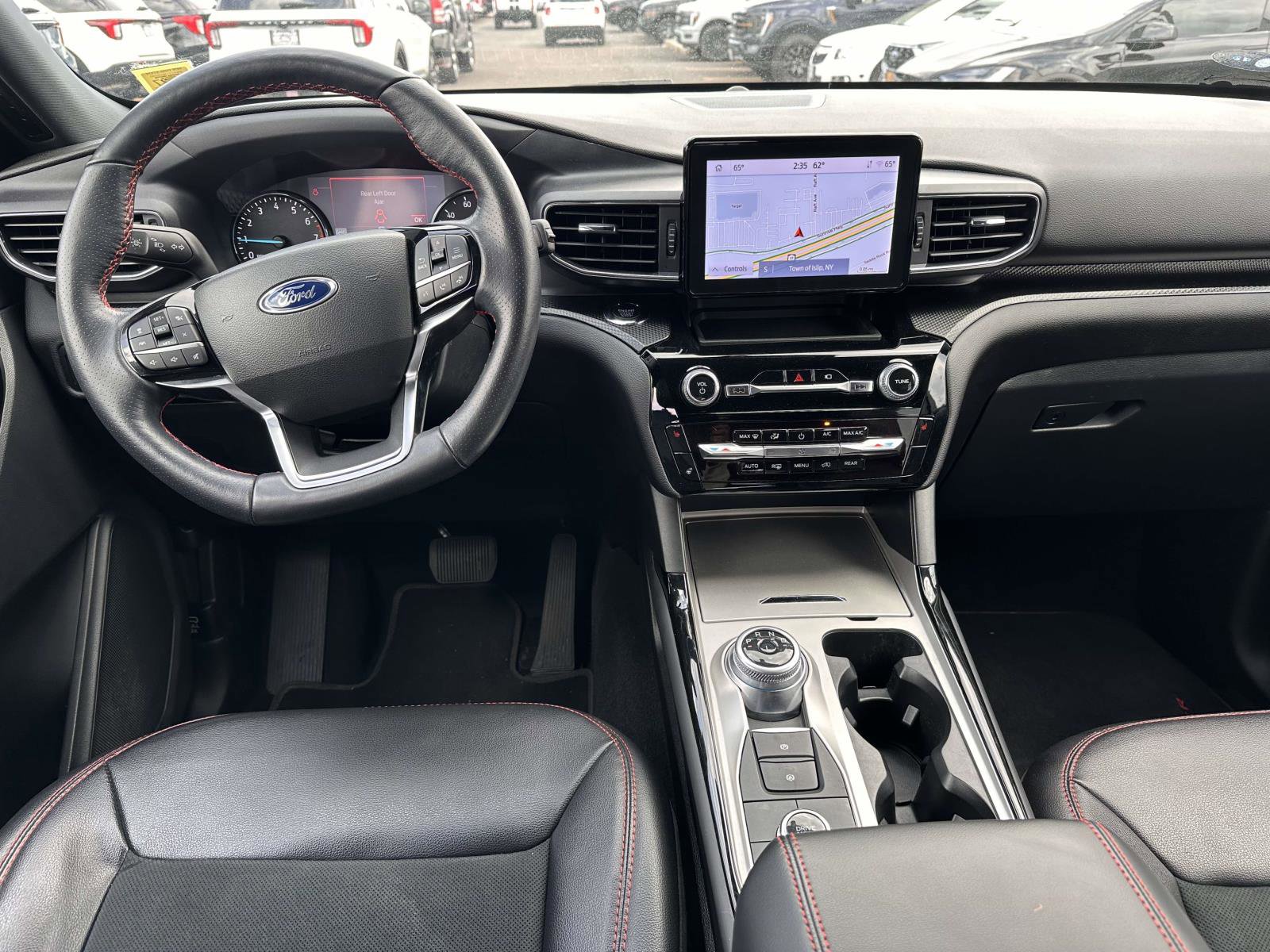 Certified 2022 Ford Explorer ST-Line AWD/4WD image 16