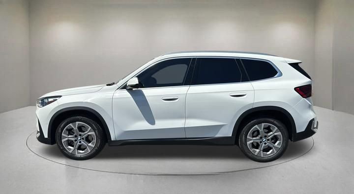 Used 2023 BMW X1 xDrive28i w/ Convenience Package AWD/4WD image 5