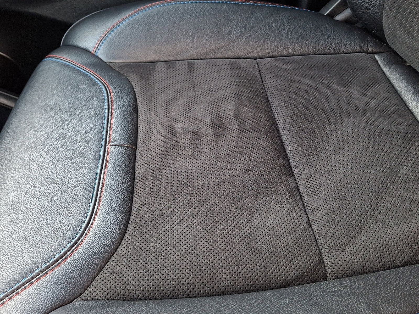 Certified 2024 Ford Explorer ST w/ Equipment Group 401A image 26