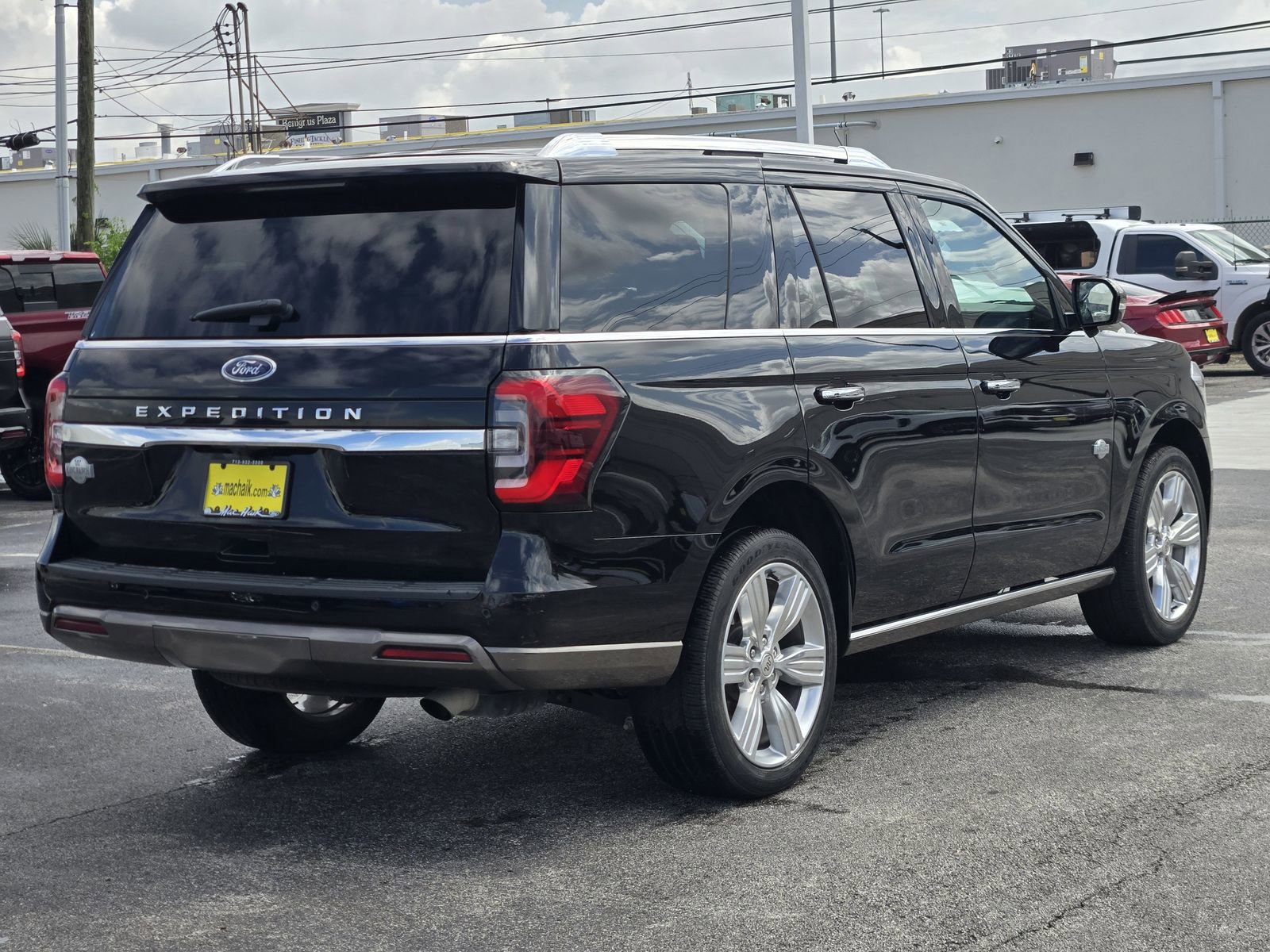 Certified 2023 Ford Expedition King Ranch RWD image 8