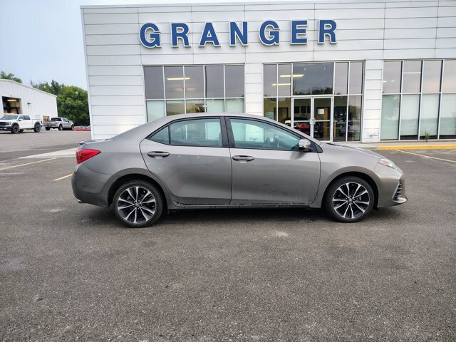 Used 2019 Toyota Corolla SE w/ Carpet Mat Package (TMS) FWD image 6