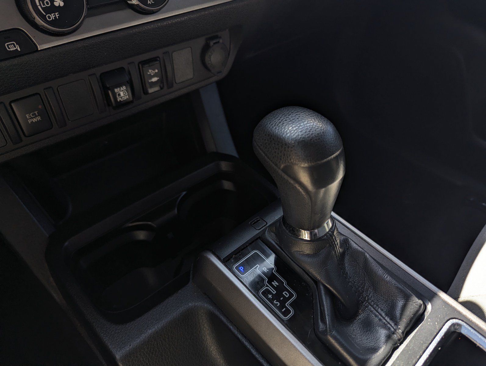 Used 2019 Toyota Tacoma SR5 RWD image 12