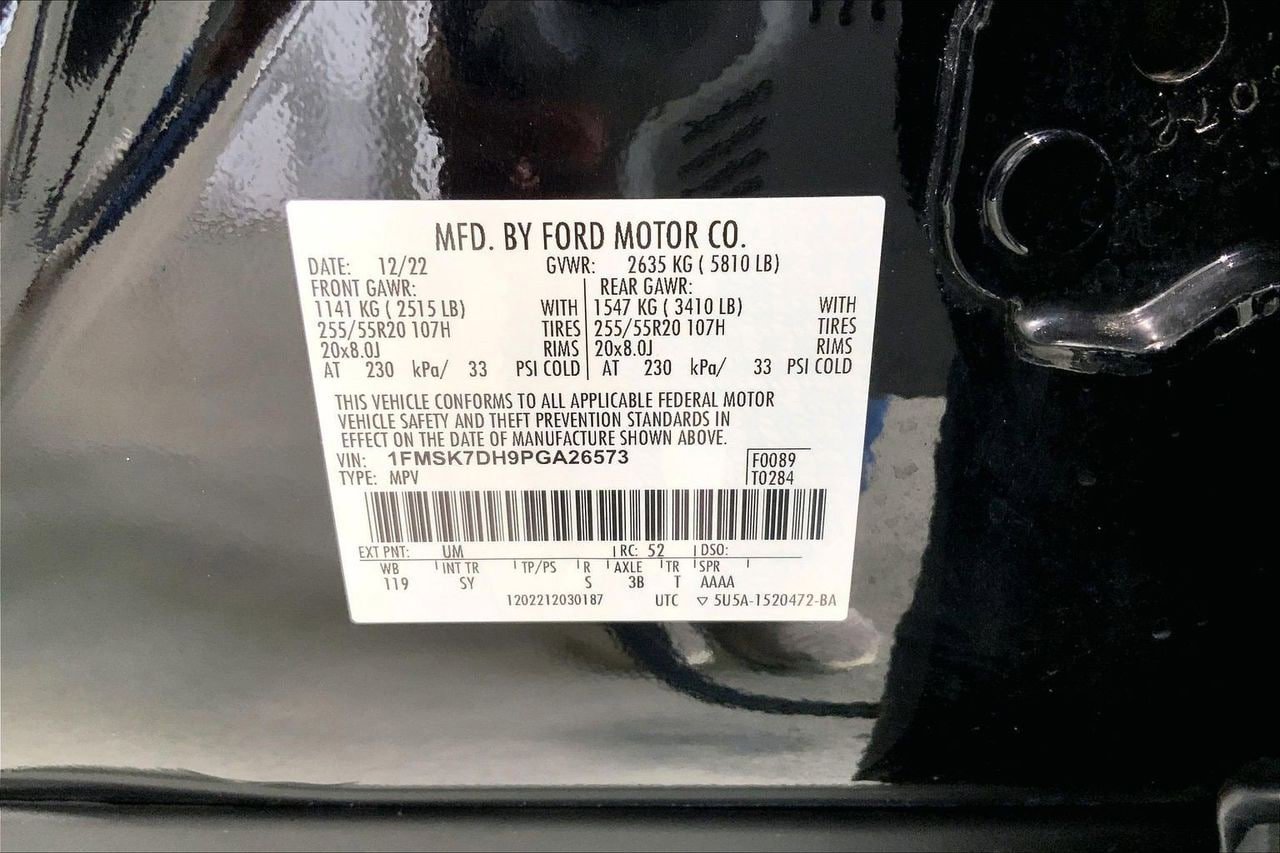 Certified 2023 Ford Explorer XLT w/ Equipment Group 202A RWD image 33