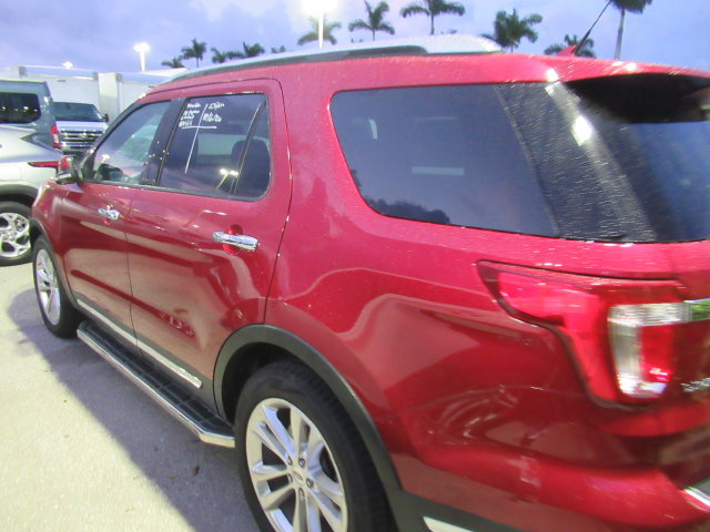 Certified 2018 Ford Explorer Limited w/ Equipment Group 301A FWD image 4