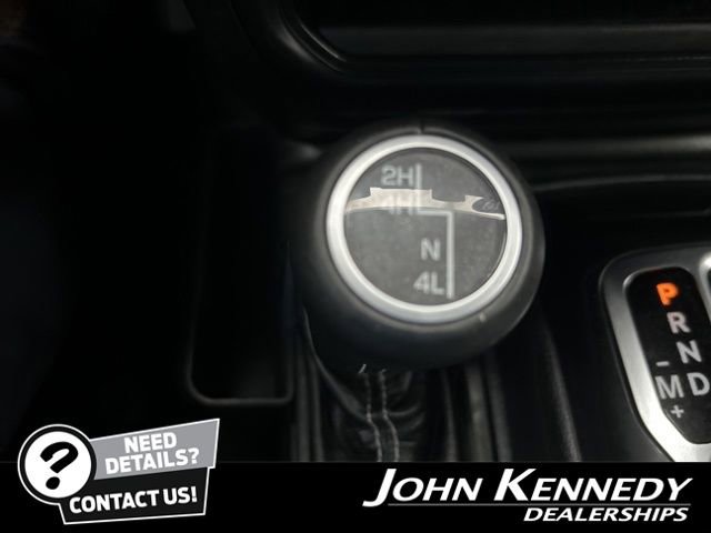 Used 2019 Jeep Wrangler Unlimited Sahara AWD/4WD image 35