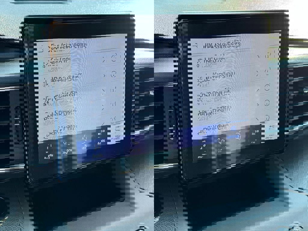 Certified 2023 Ford Explorer XLT w/ Equipment Group 202A image 29