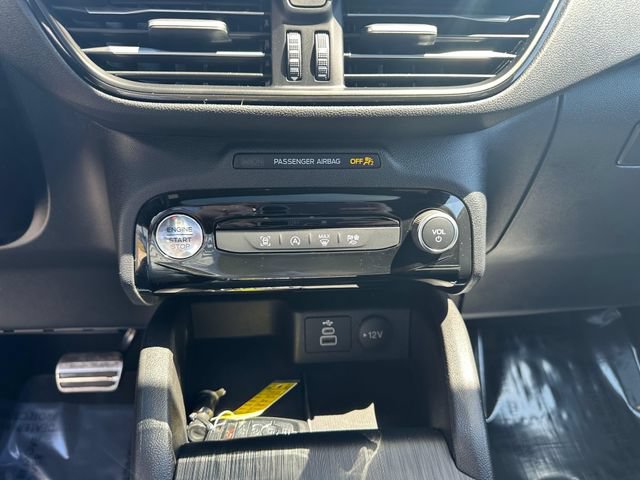 Certified 2024 Ford Escape ST-Line Select w/ Tech Pack #1 AWD/4WD image 17