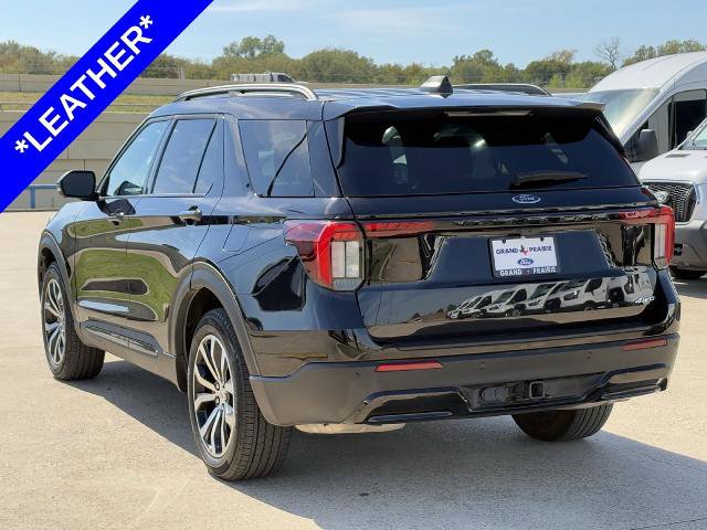 Certified 2025 Ford Explorer ST-Line AWD/4WD image 6