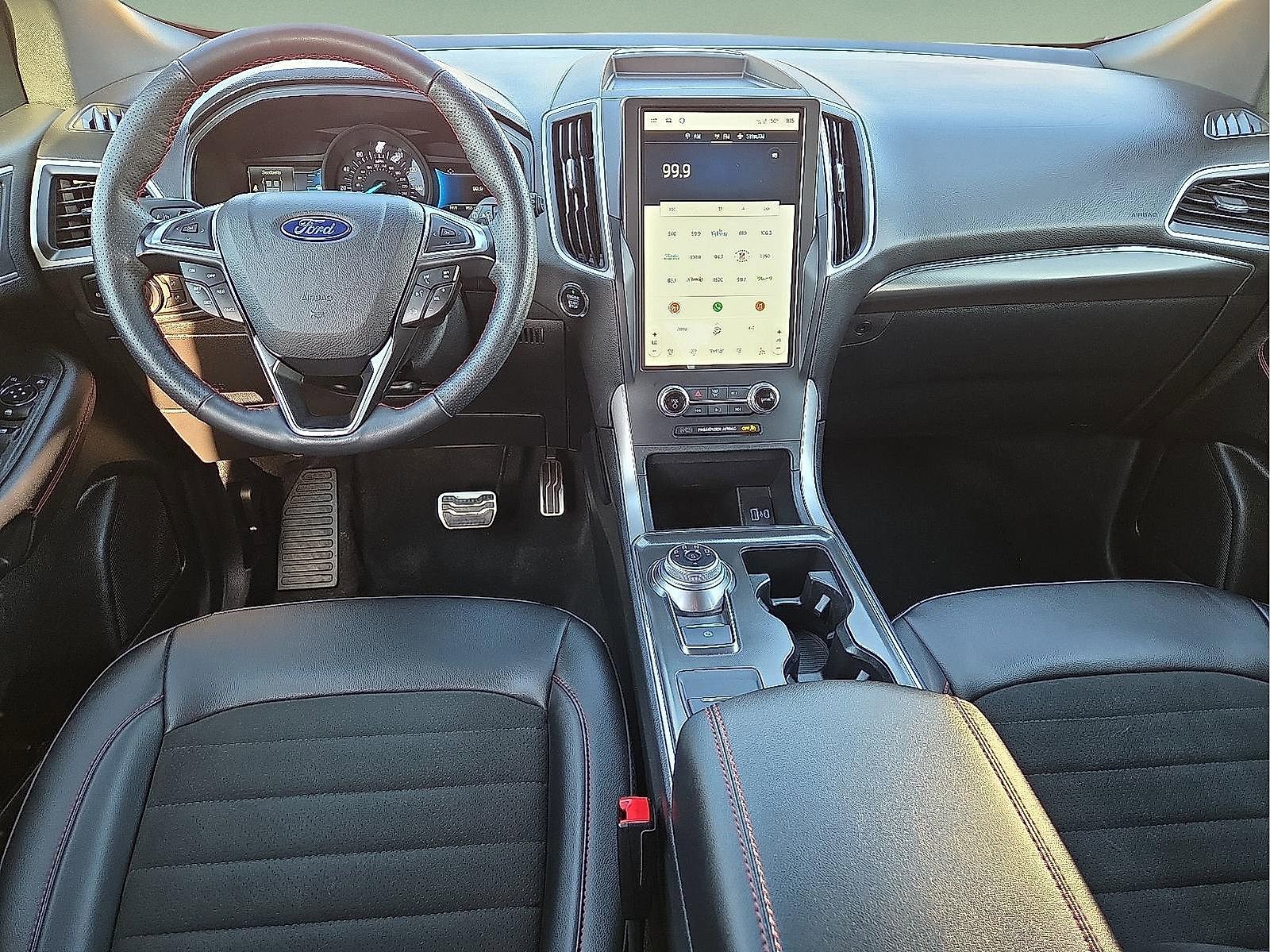 Certified 2024 Ford Edge ST-Line w/ Class II Trailer Tow Package image 11