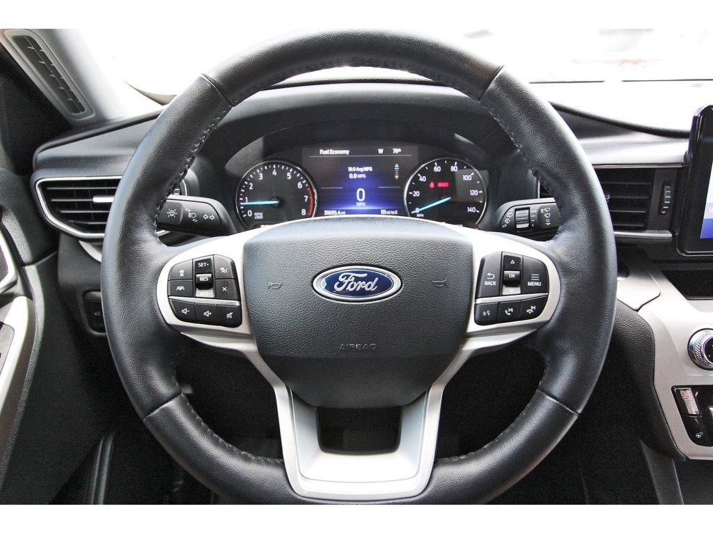 Certified 2023 Ford Explorer XLT w/ Equipment Group 202A RWD image 14