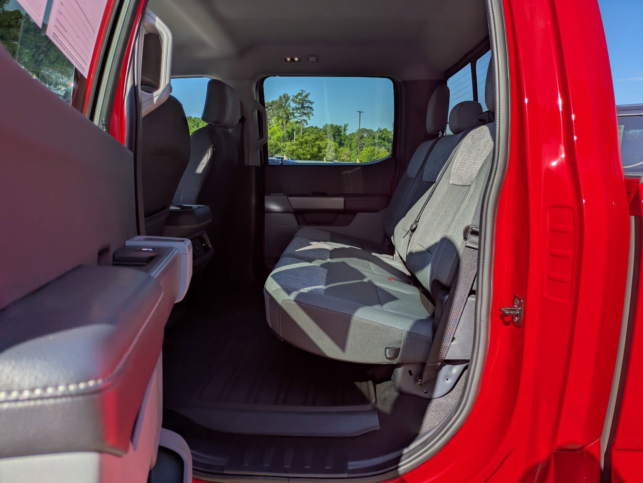 Certified 2024 Ford F250 XLT w/ Camper Package AWD/4WD image 27