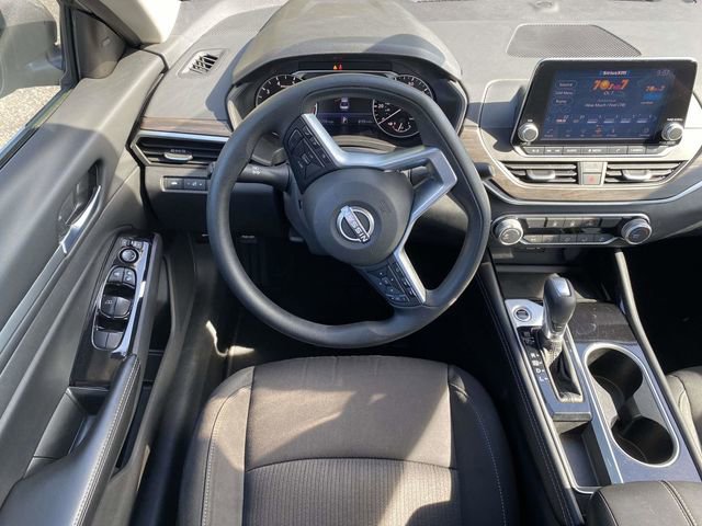 Used 2023 Nissan Altima 2.5 SV FWD image 13