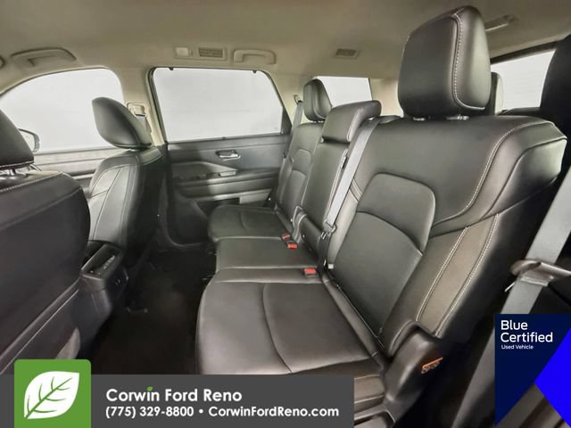 Used 2024 Nissan Pathfinder SL AWD/4WD image 27