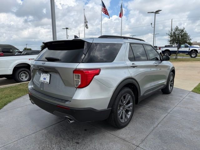 Certified 2023 Ford Explorer XLT w/ Equipment Group 202A RWD image 6
