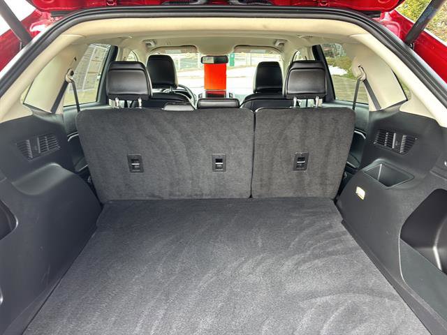 Certified 2024 Ford Edge SEL w/ Convenience Package image 18