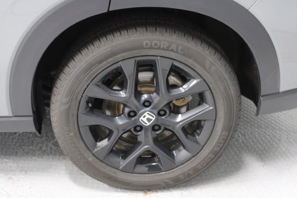 Used 2025 Honda HR-V Sport image 18