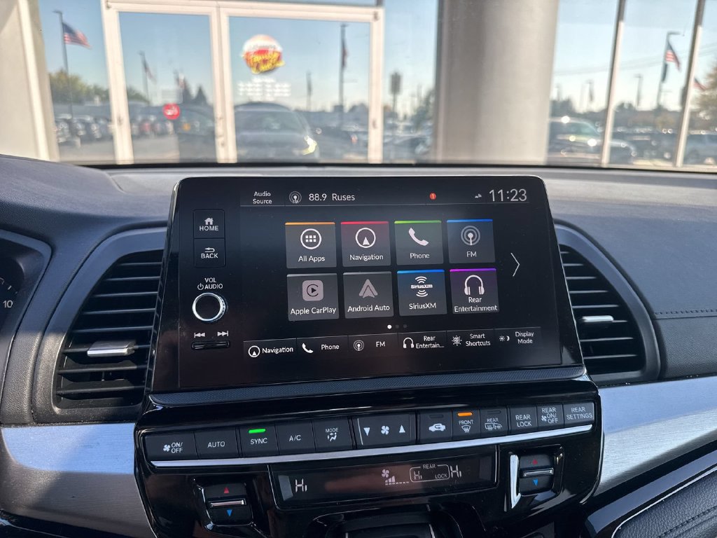 Used 2025 Honda Odyssey Touring image 12
