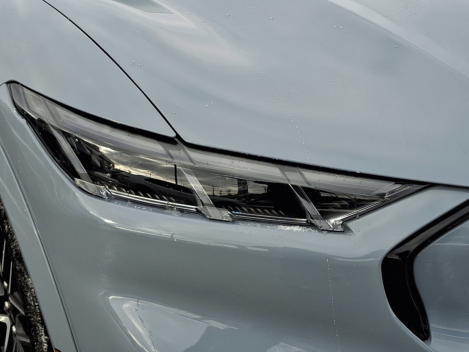 Certified 2025 Ford Mustang Mach-E Premium image 9