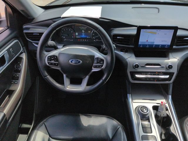 Certified 2023 Ford Explorer XLT w/ Equipment Group 202A RWD image 19
