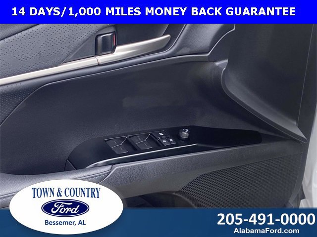 Used 2025 Toyota Camry XSE image 16