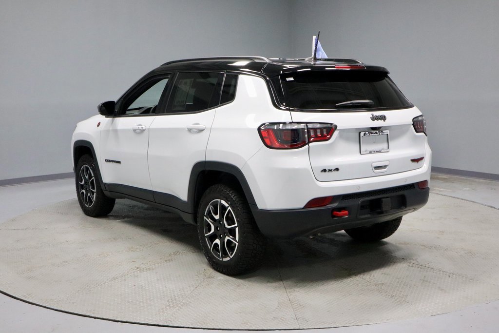 Used 2024 Jeep Compass Trailhawk w/ Trailer Tow Group image 3