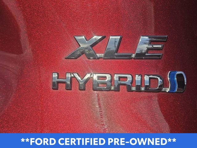 Used 2022 Toyota RAV4 XLE image 8