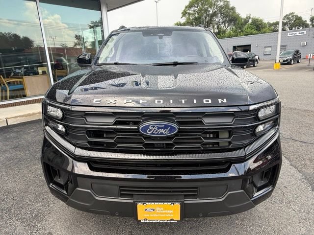 Certified 2025 Ford Expedition Active AWD/4WD image 10