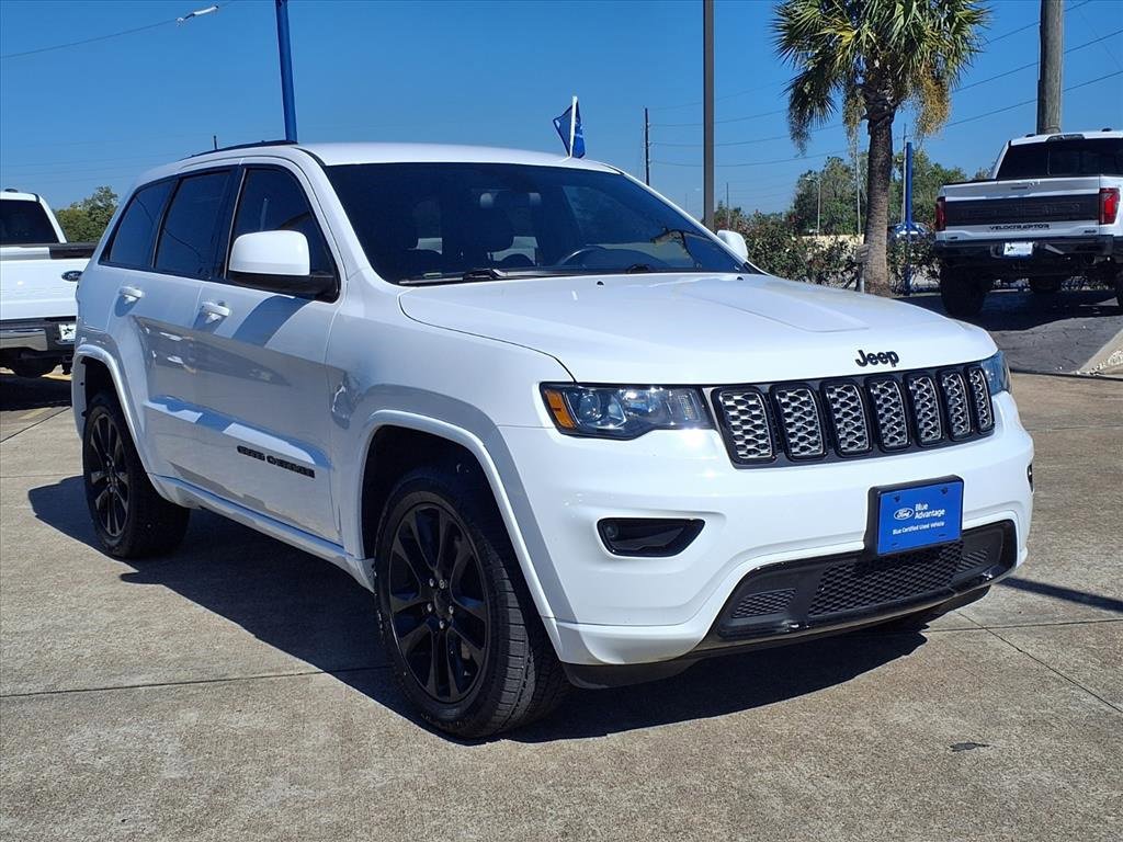 Used 2021 Jeep Grand Cherokee Laredo X image 30