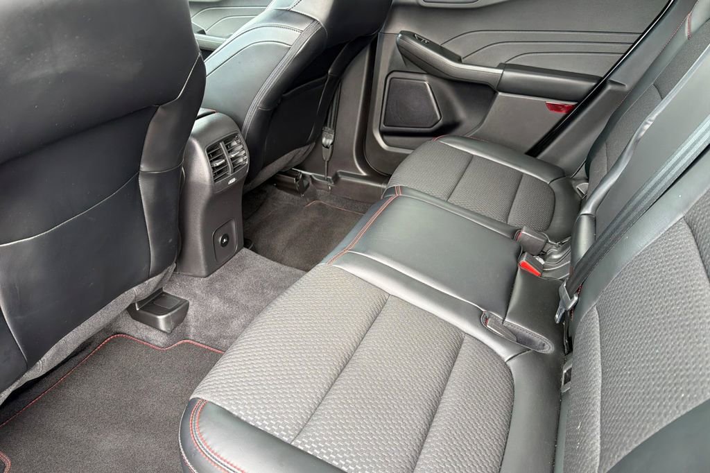 Certified 2023 Ford Escape ST-Line w/ Tech Pack #1 image 11