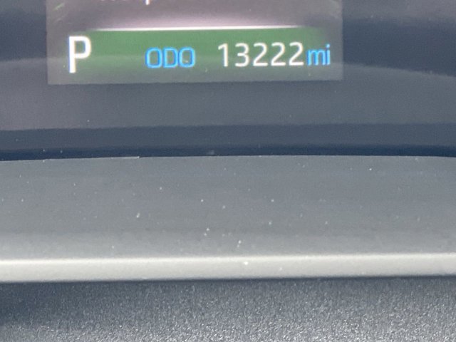Used 2024 Toyota Sienna XLE w/ XLE Plus Package FWD image 15