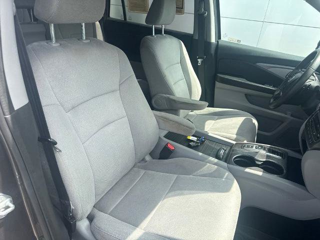 Used 2021 Honda Pilot EX image 32
