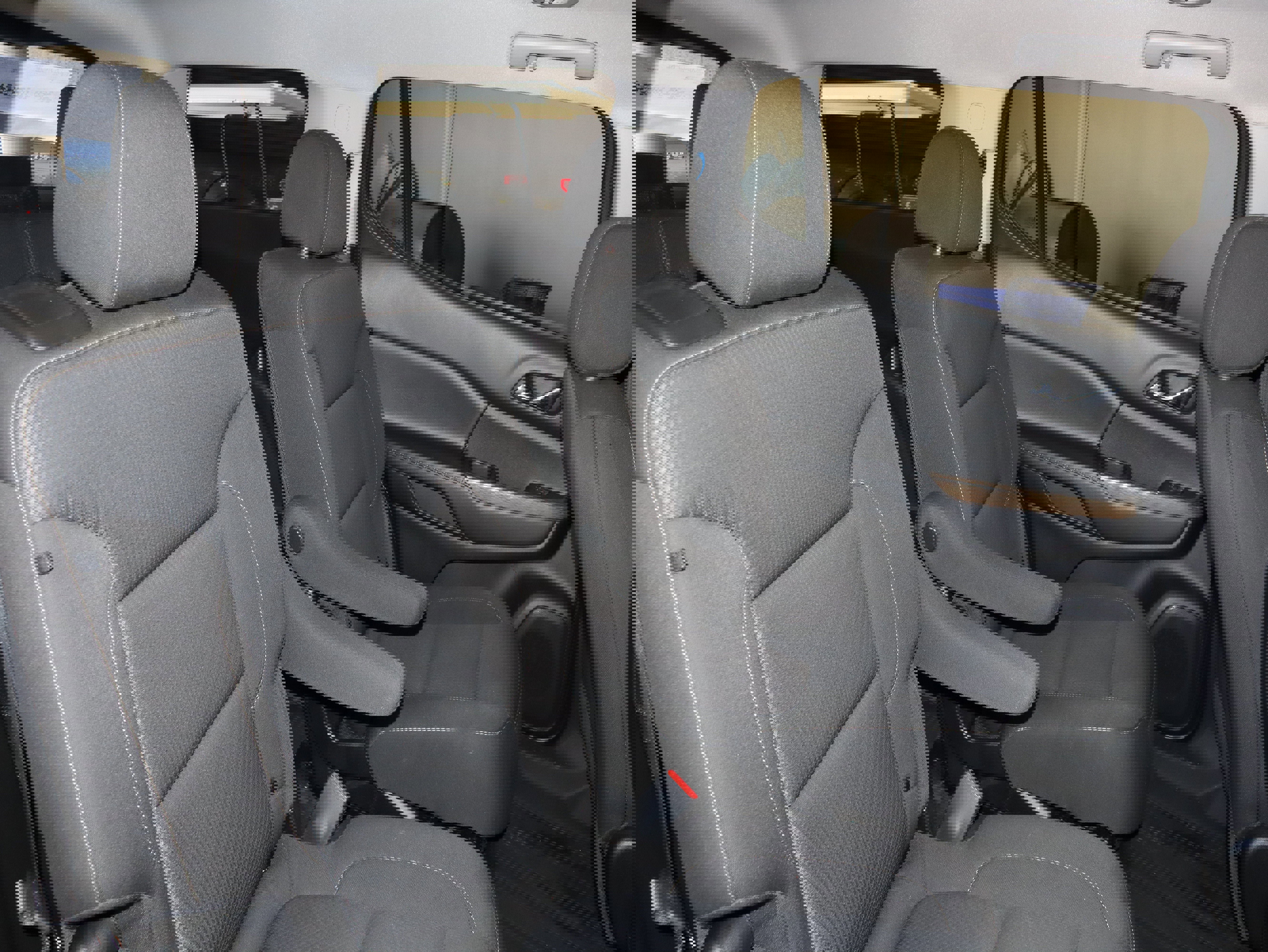 Used 2023 GMC Acadia SLE w/ Driver Convenience Package image 45