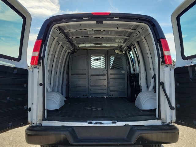 Used 2021 GMC Savana 2500 image 12