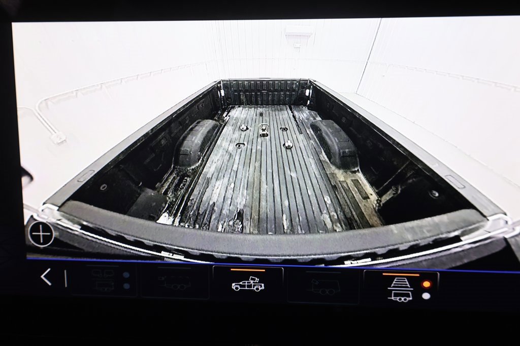 Used 2024 GMC Sierra 3500 Denali Ultimate image 32