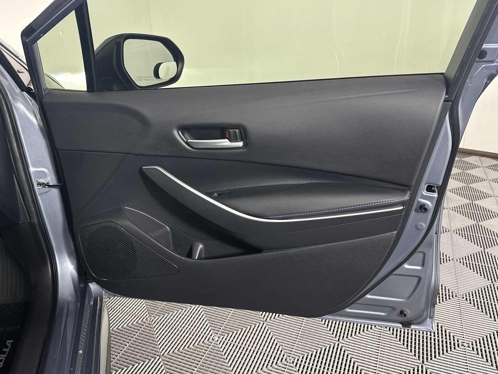 Used 2021 Toyota Corolla SE FWD image 17