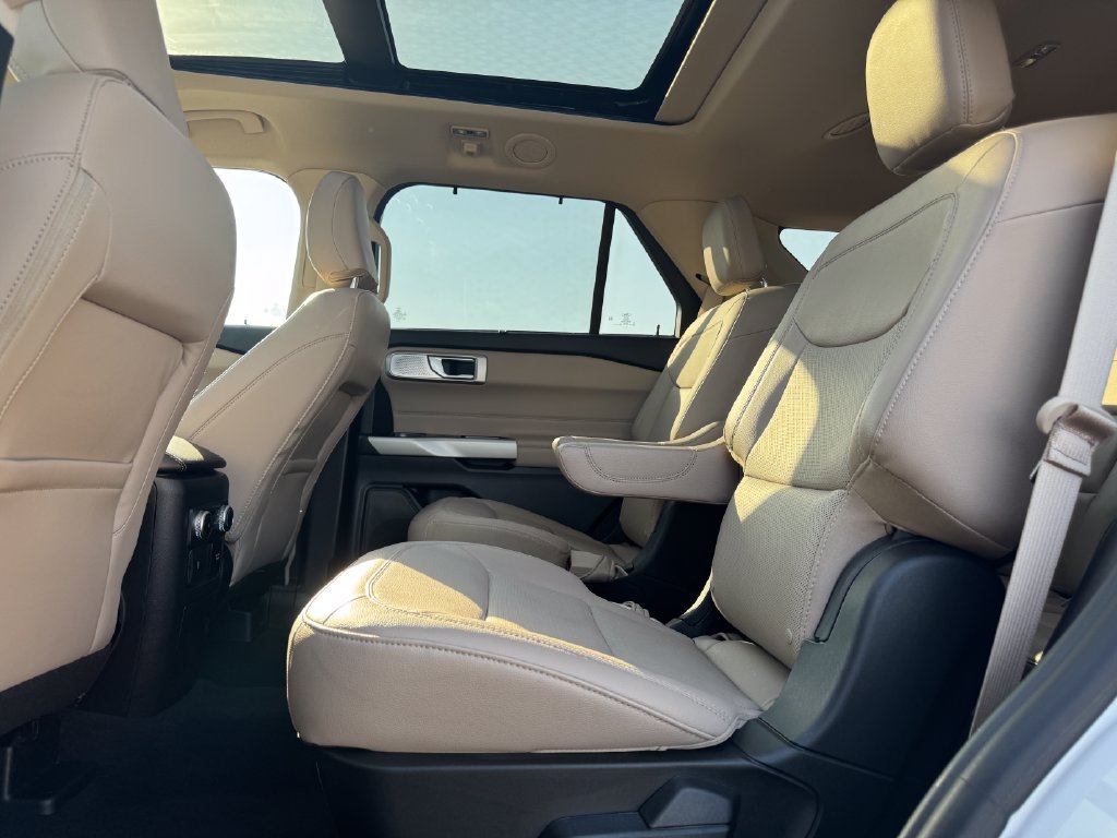 Certified 2023 Ford Explorer Limited w/ Limited Technology Package AWD/4WD image 38